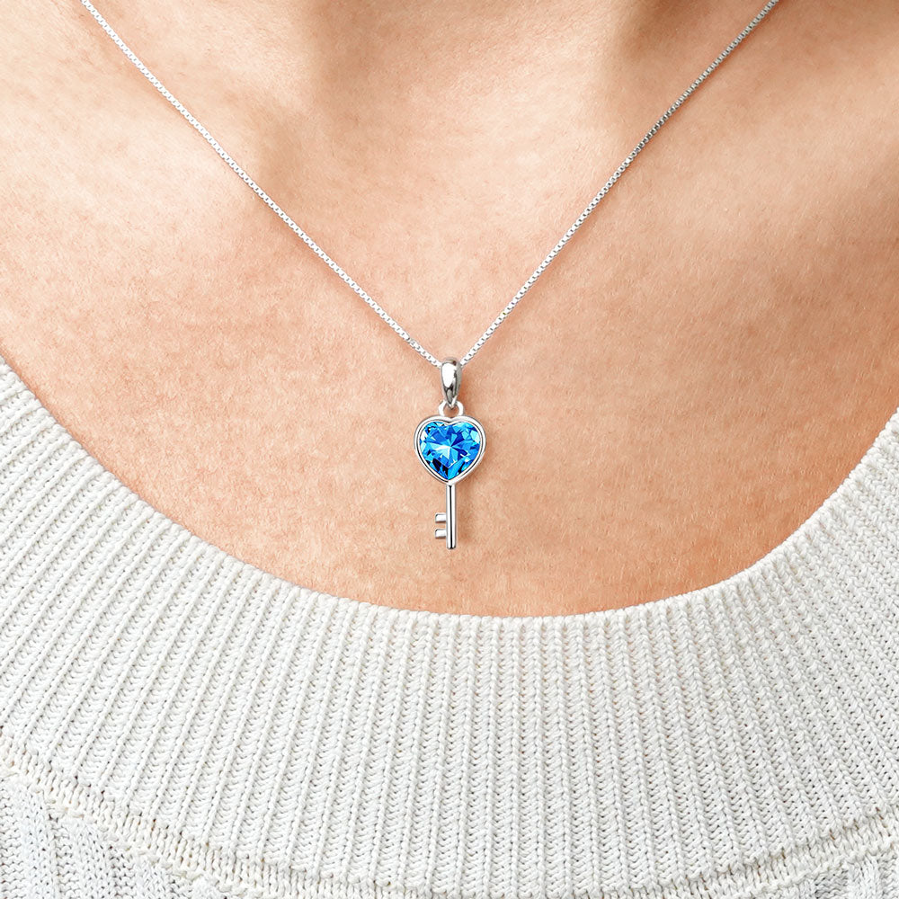 Gnoce Blue Love Heart Key Necklace_5