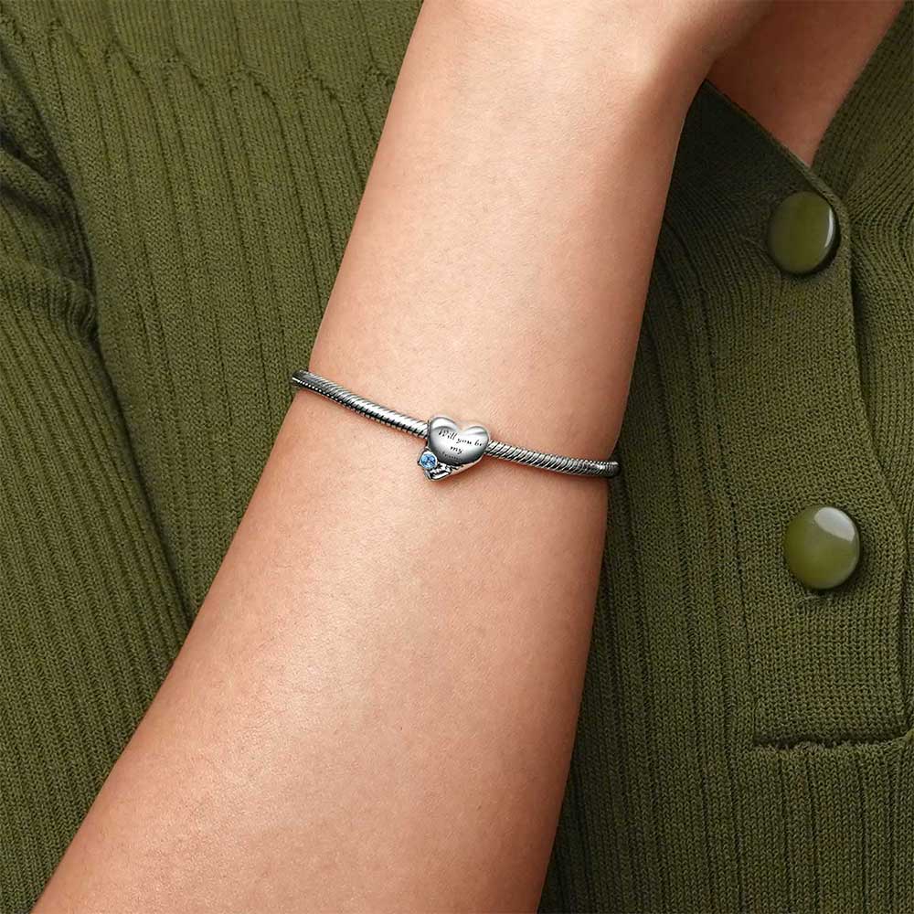 Gnoce Astronaut Heart Charm_4