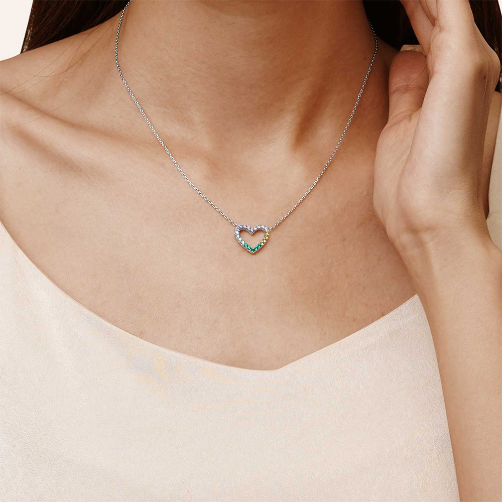 Gnoce Sparkling Love Heart Necklace_5
