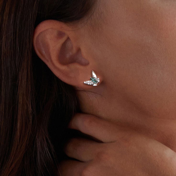 Gnoce Green Butterfly Dainty Stud Earrings_4