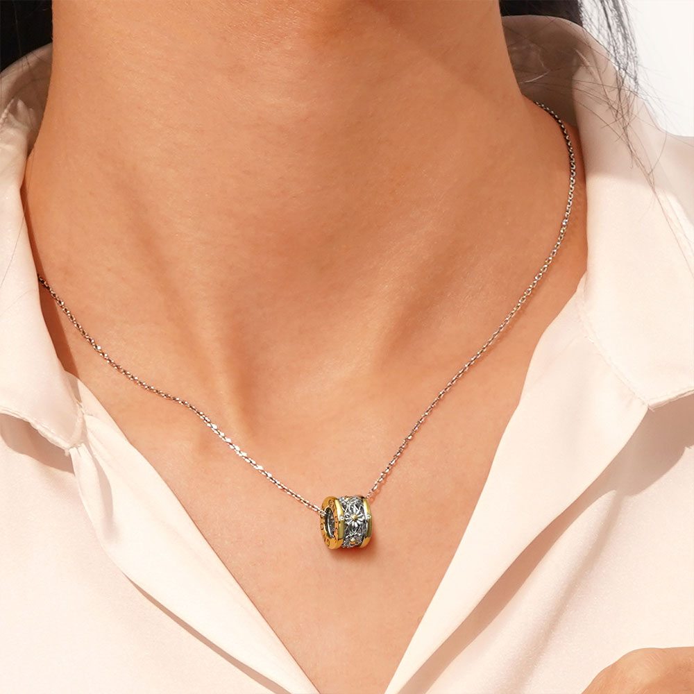 Gnoce Daisy Flower Pendant Necklace 18K Gold Plated_5