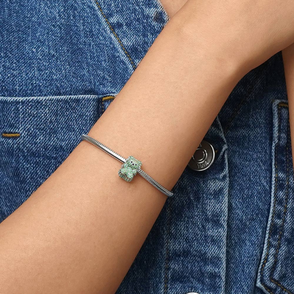 Gnoce Green Gummy Bear Charm_5