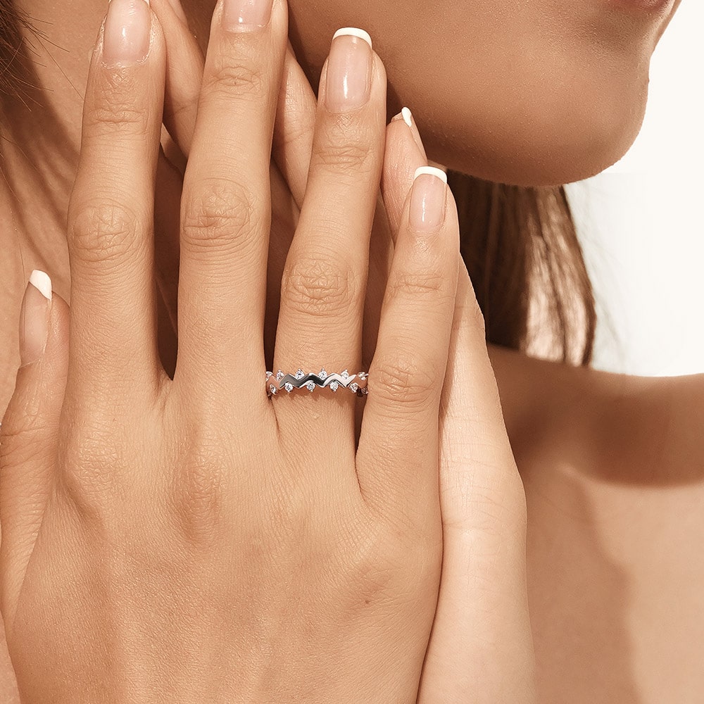 Gnoce Smooth Wavy Band Ring Platinum-plated Silver Blend_5