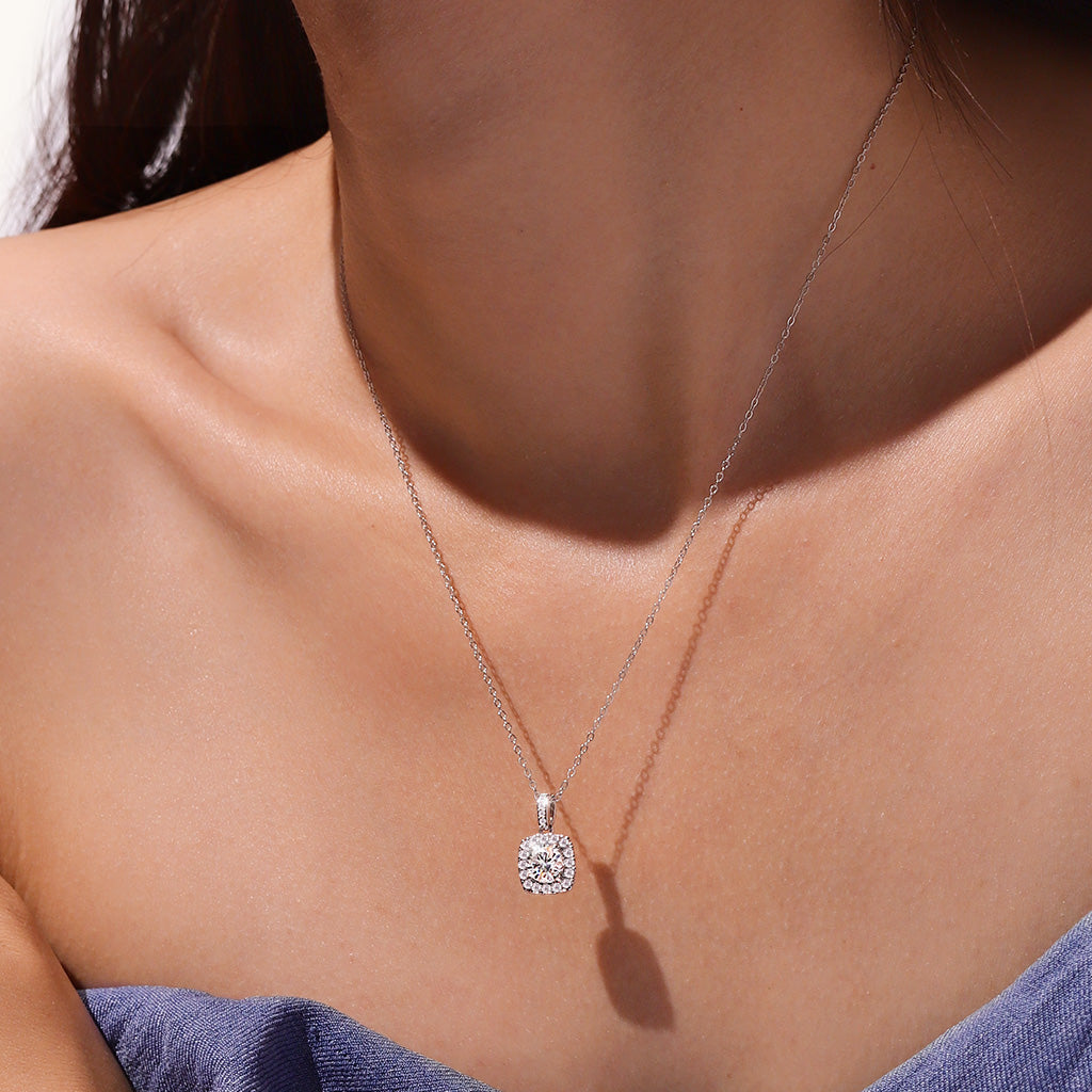 Gnoce Cushion Halo Moissanite Necklace Platinum-plated Silver Blend_7