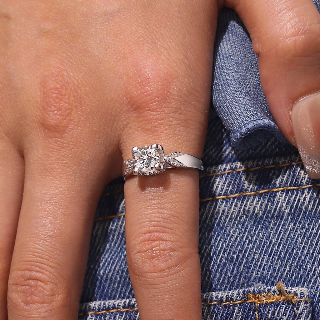 Gnoce Twist Round Moissanite Ring Platinum-plated Silver Blend_5