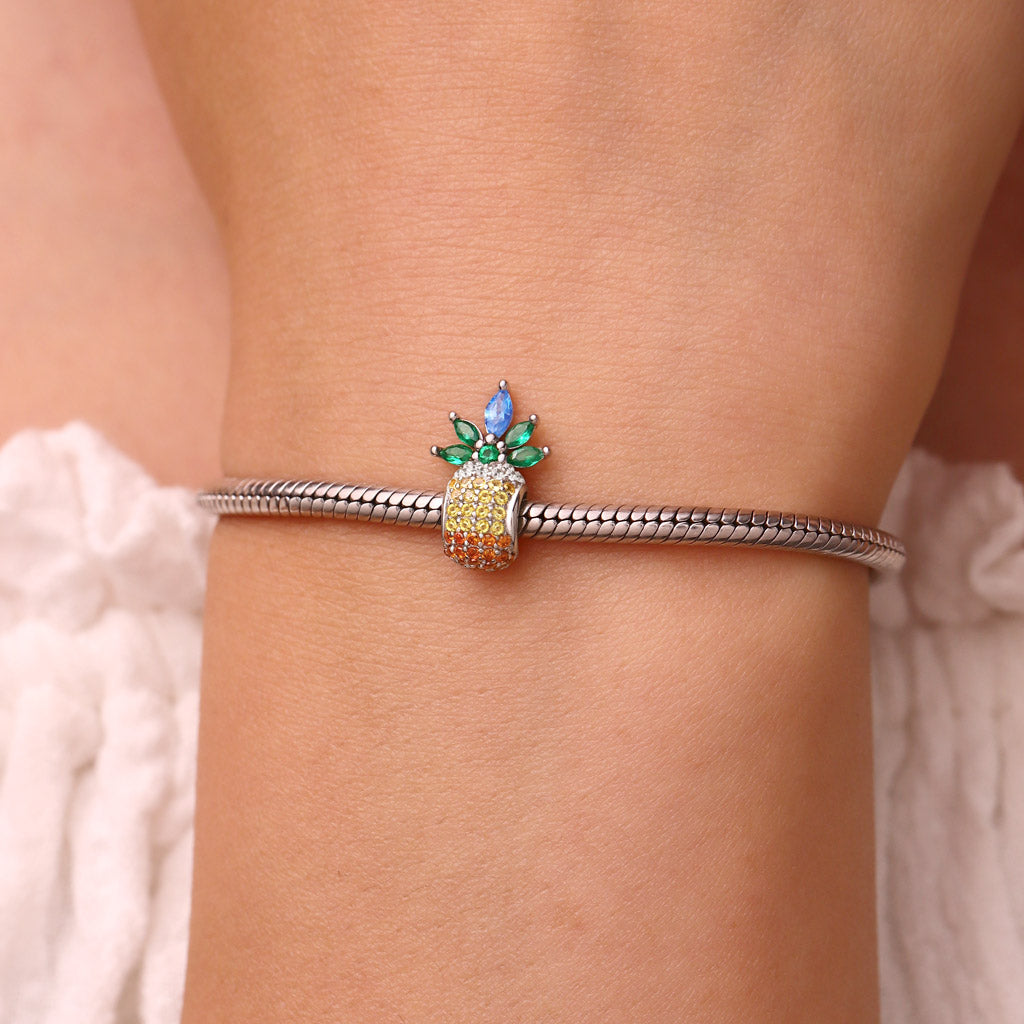 Gnoce Full Diamond Gradient Pineapple Charm_5