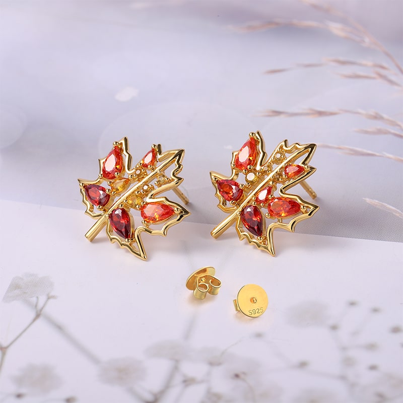 Gnoce Maple Leaf Stud Earrings_2