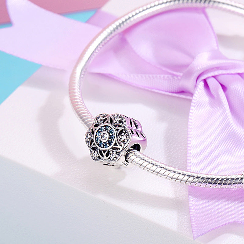 Romantic Snowflakes Charm Bead 925 Sterling Silver Inlaid with Sky Blue Zircon Stones_2