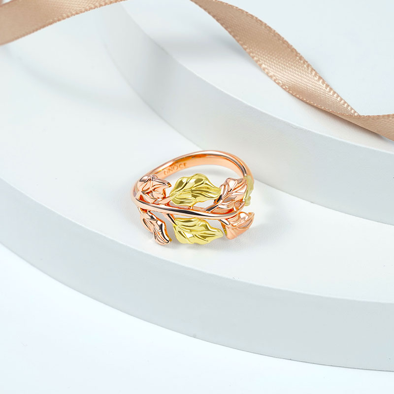 Gnoce Brilliant Two Tone Leaf Ring_2