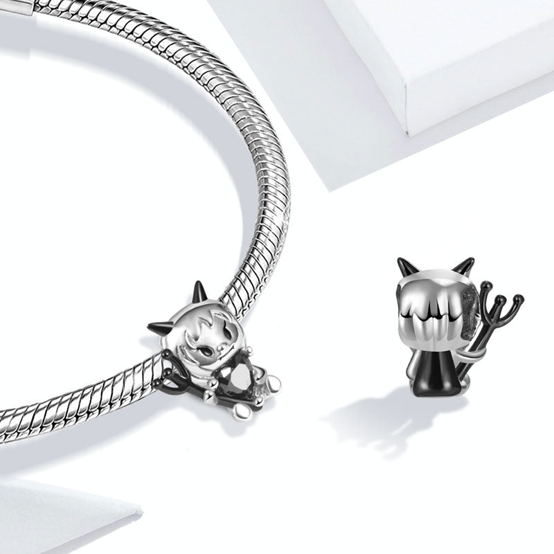 Gnoce Little Devil Embraces Heart Gemstone Charm_2