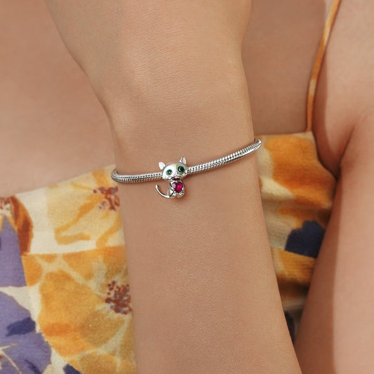 Gnoce Cat  Embraces Heart Gem Charm_5
