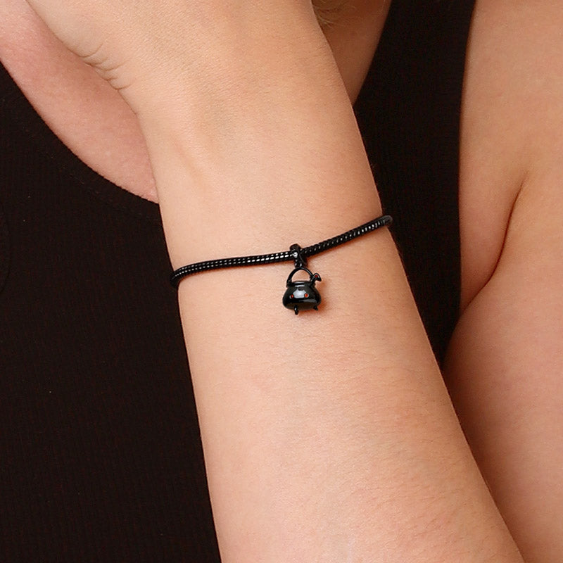 Gnoce Witch Cauldron Charm_4