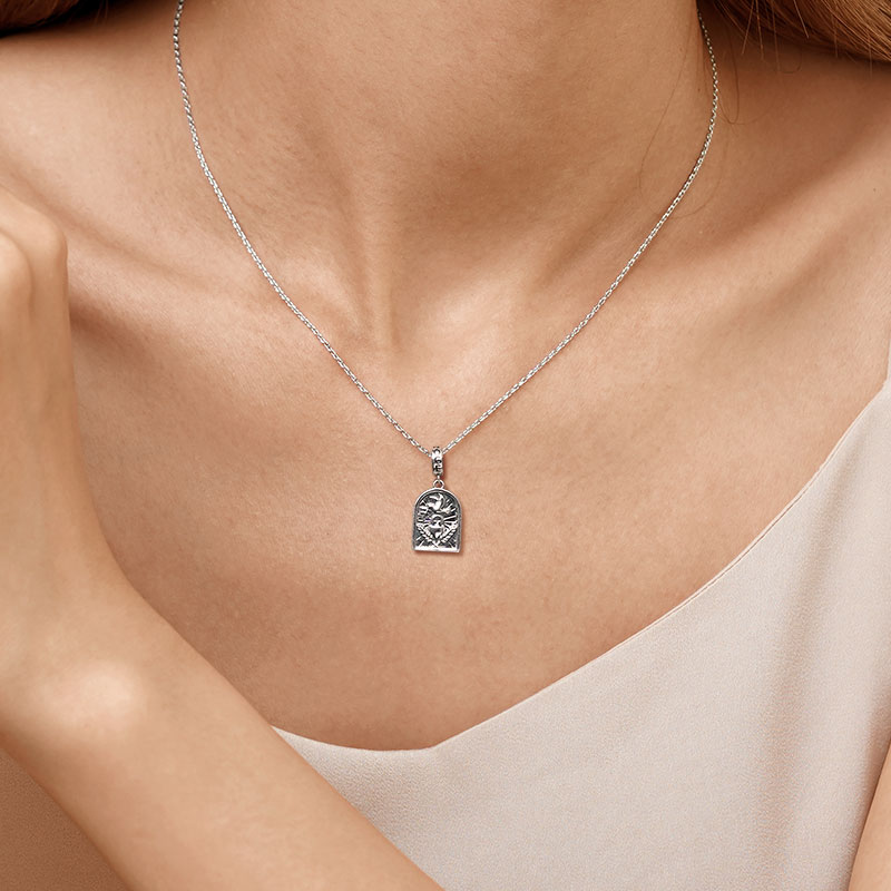Gnoce Vintage Confirmation Charm_7