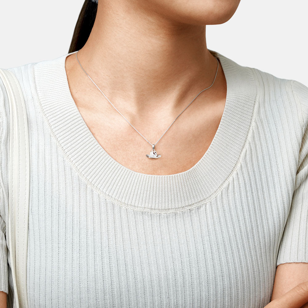 Gnoce Cowboy Hat Necklace Platinum-plated Silver Blend_3