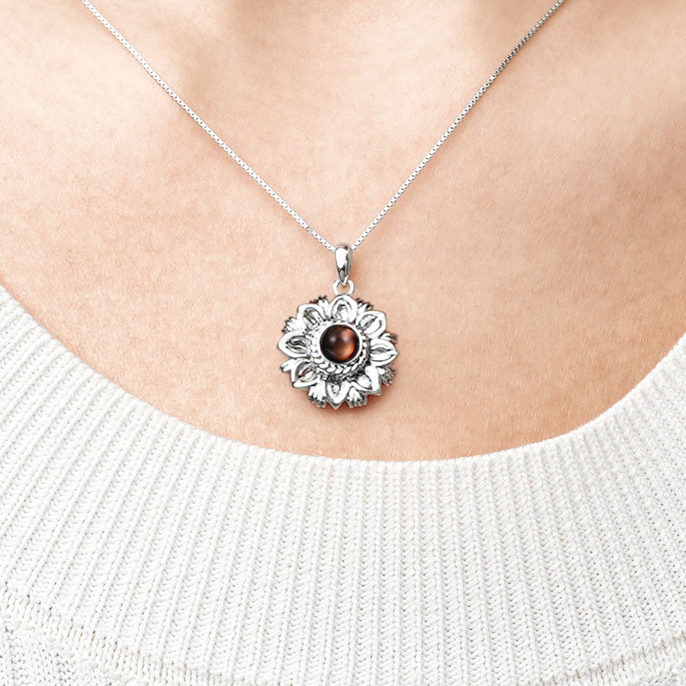 Gnoce Projection Sunflower Personalized Photo Necklace_4