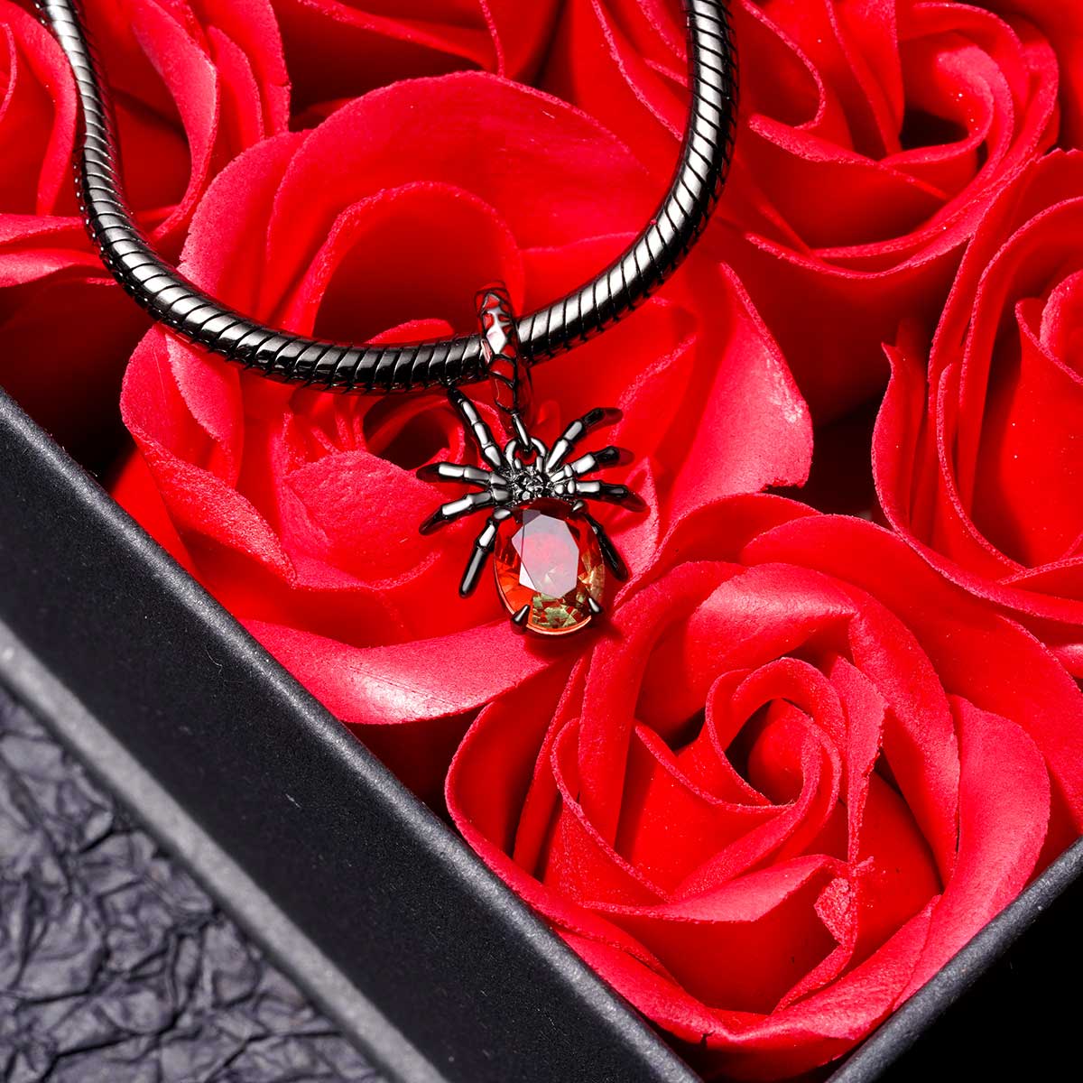 Gnoce Sparkling Spider Pendant Dangle Charm_3