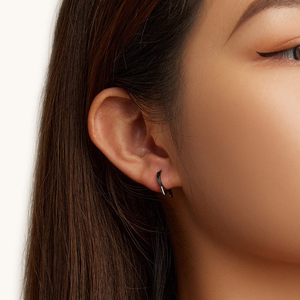 Gnoce Black Cat Ears Stud Earrings_3
