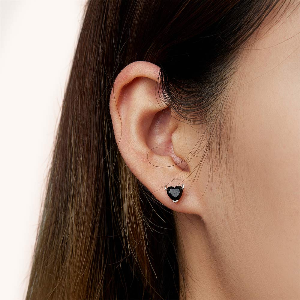 Gnoce Devil of Hearts Earrings_5