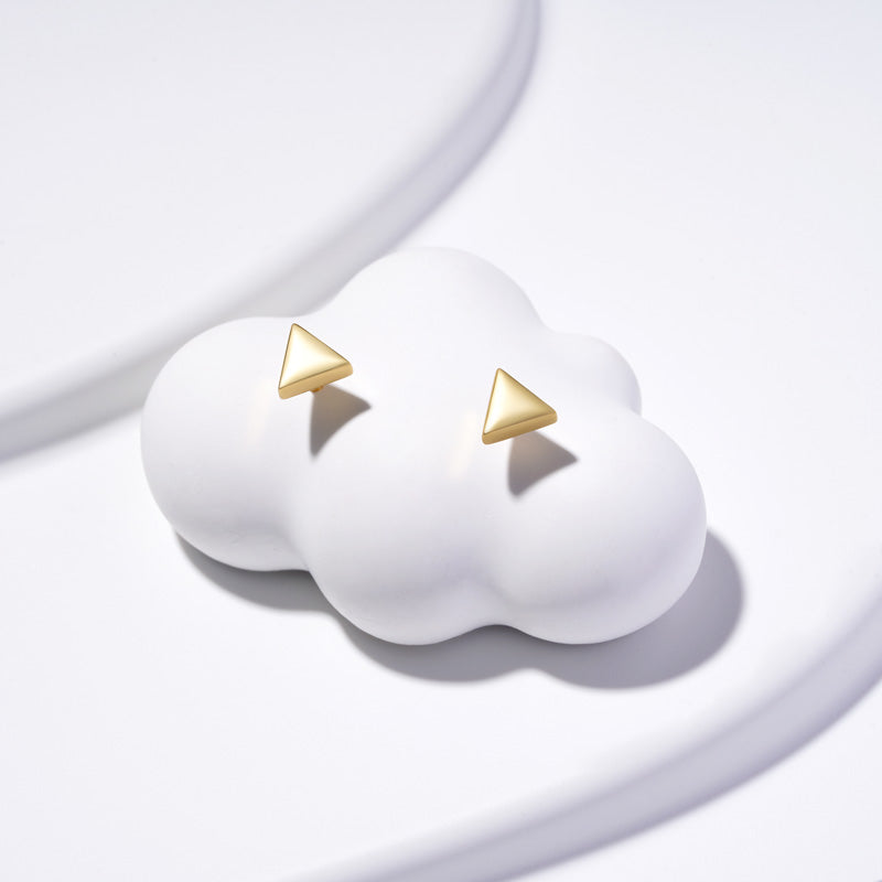 Gnoce Triangle Stud Earrings_3