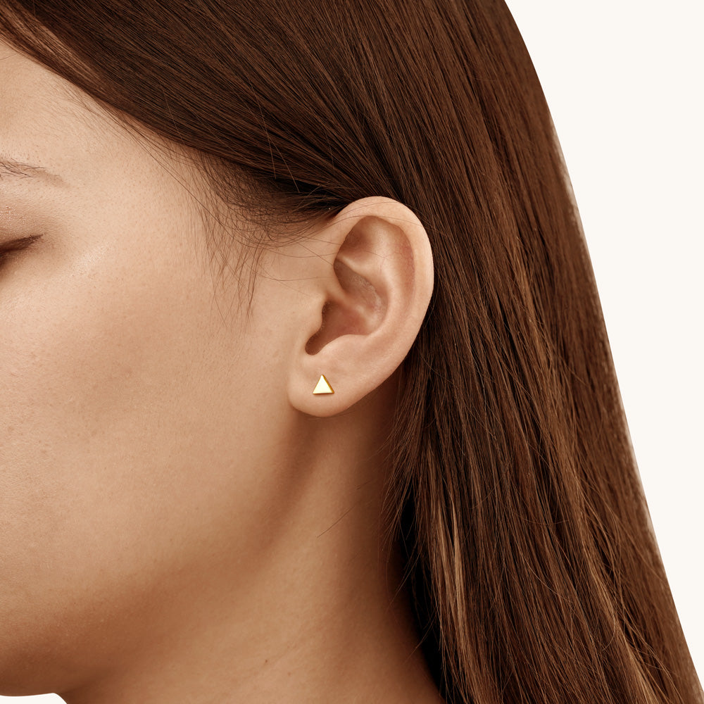 Gnoce Triangle Stud Earrings_4