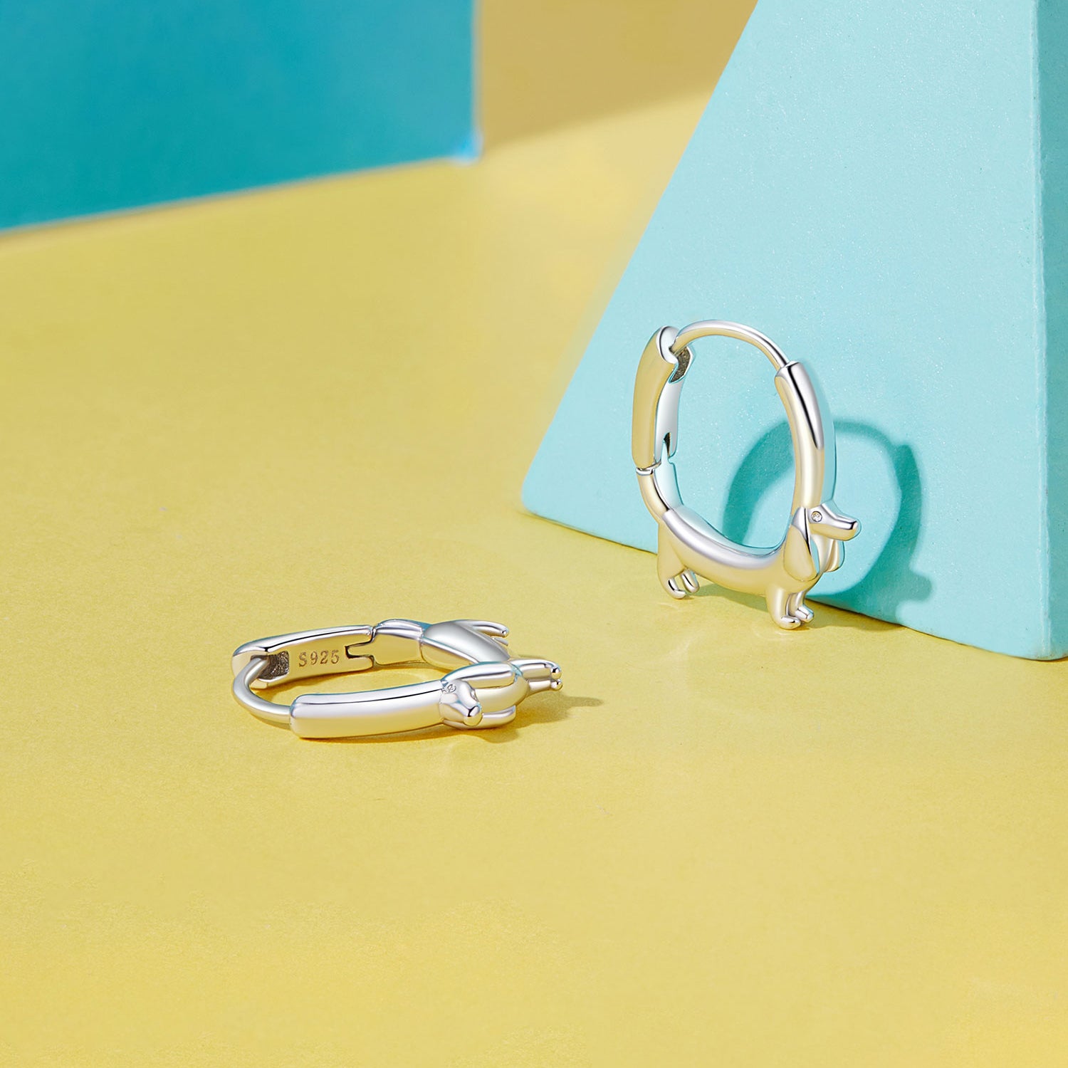 Gnoce Dachshund Cute Dog Hoop Earrings_3