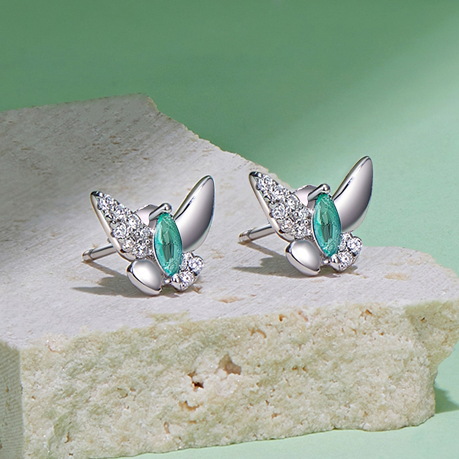 Gnoce Green Butterfly Dainty Stud Earrings_2