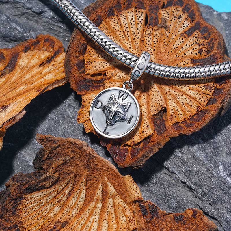 Gnoce "Free to Shine" Wolf King Pattern Pendant Dangle Charm_3