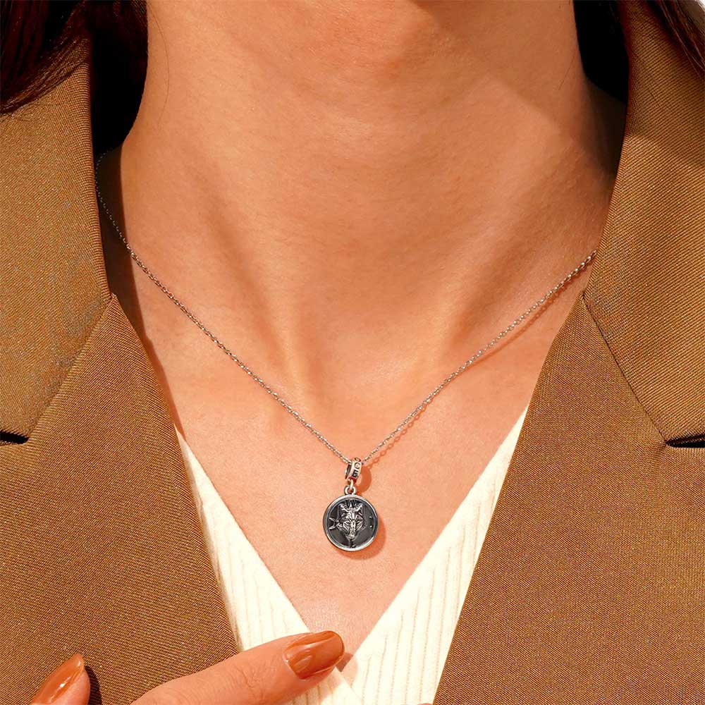 Gnoce "Free to Shine" Wolf King Pattern Pendant Dangle Charm_5