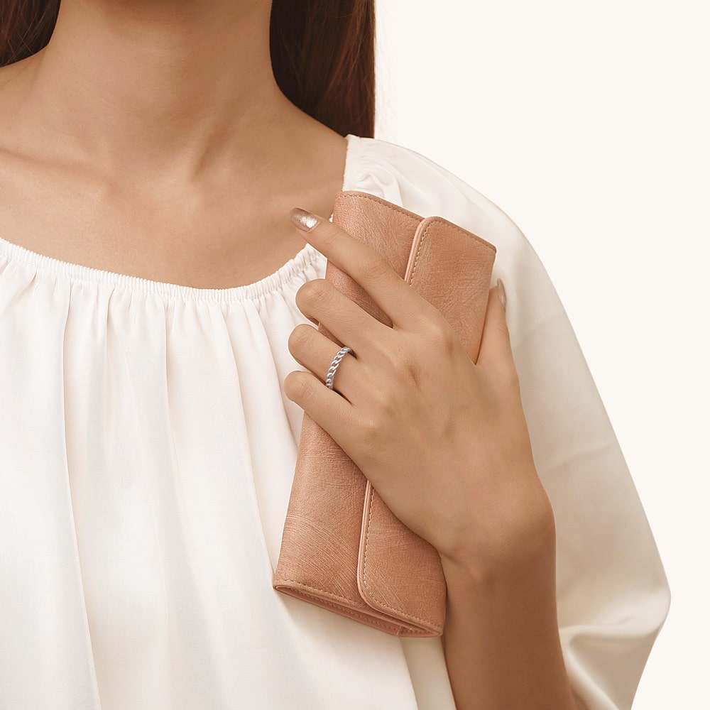 Gnoce Iconic Twisted Silver Ring_4