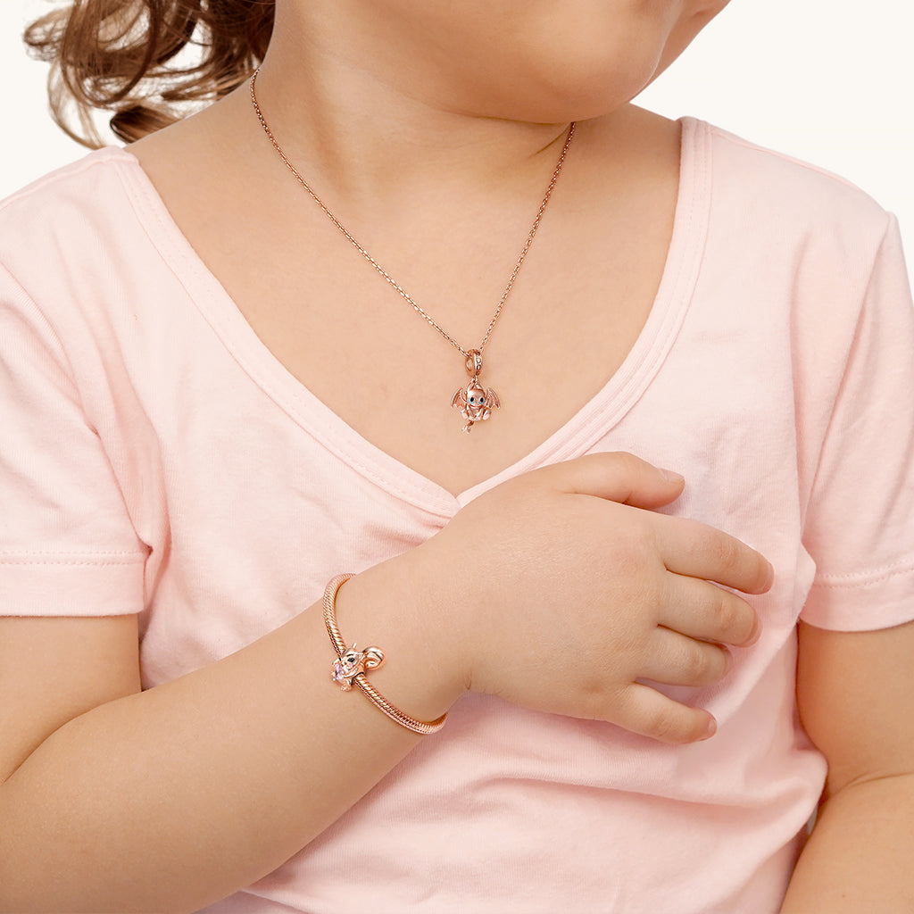 Gnoce Lovely Squirrel Embraces Heart Gem Charm_4