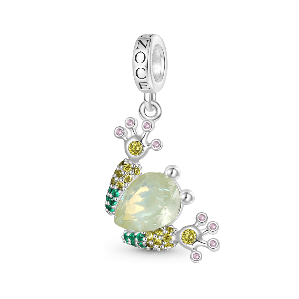 Gnoce Green Beneficial Insect Frog Pendant Dangle Charm_1