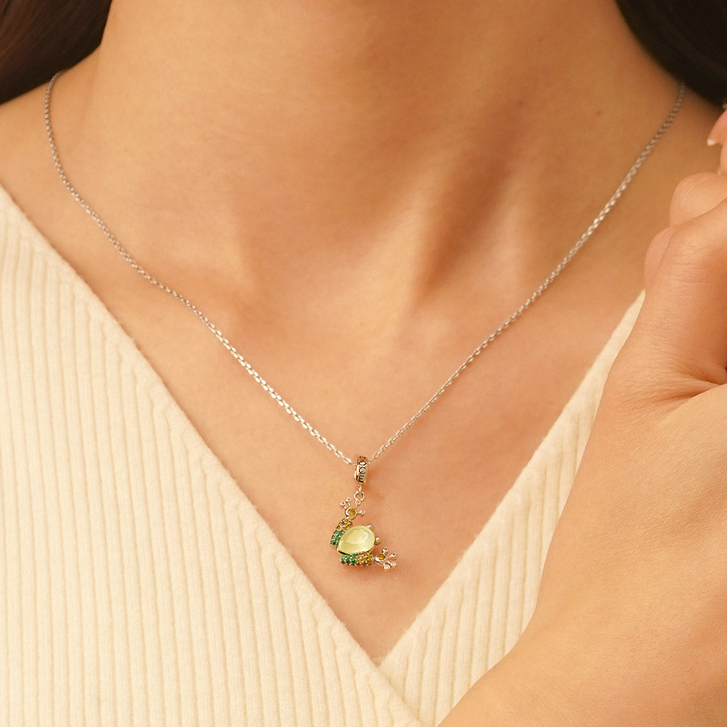 Gnoce Green Beneficial Insect Frog Pendant Dangle Charm_5