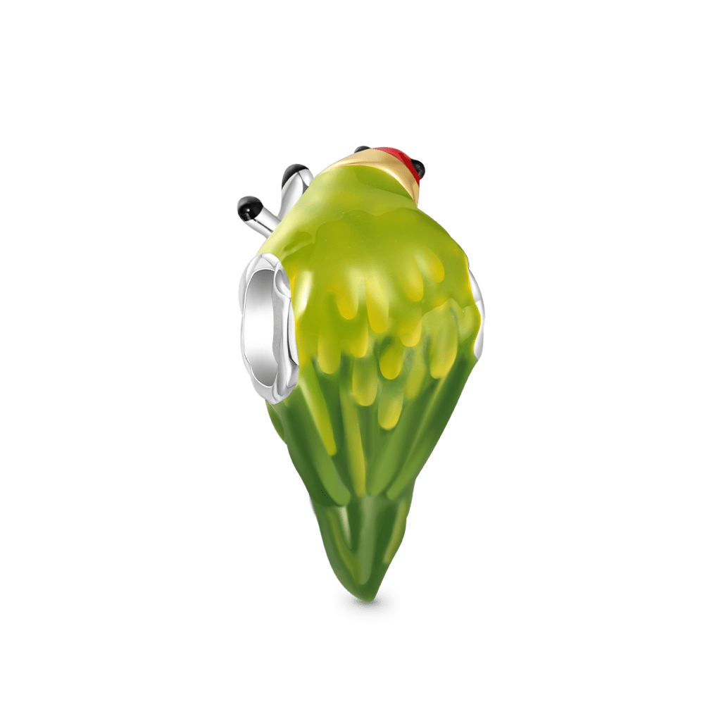 Gnoce Carolina Parrot Charm_2