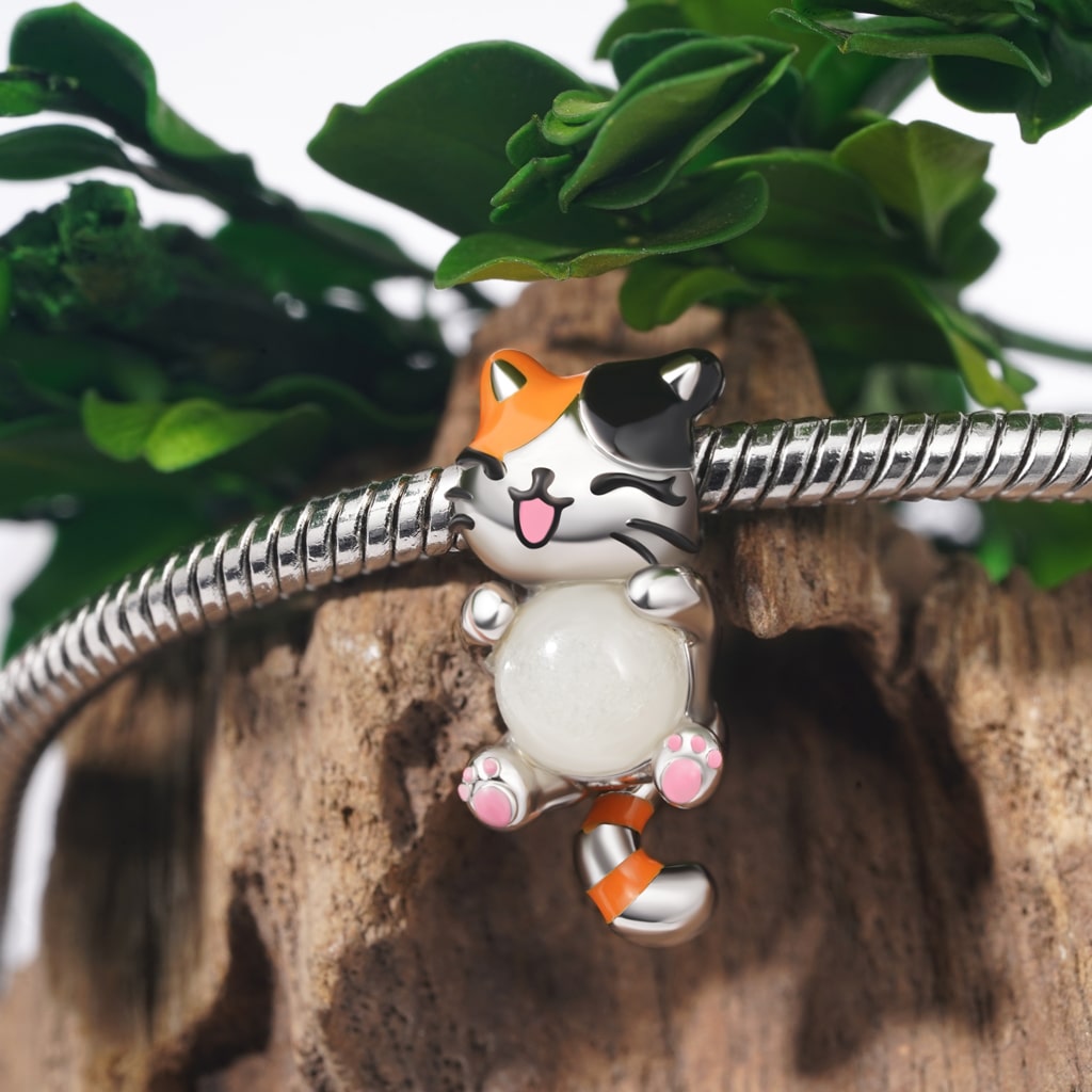 Gnoce Cat Embrace Luminous Stone Charm Platinum-plated Silver Blend_4