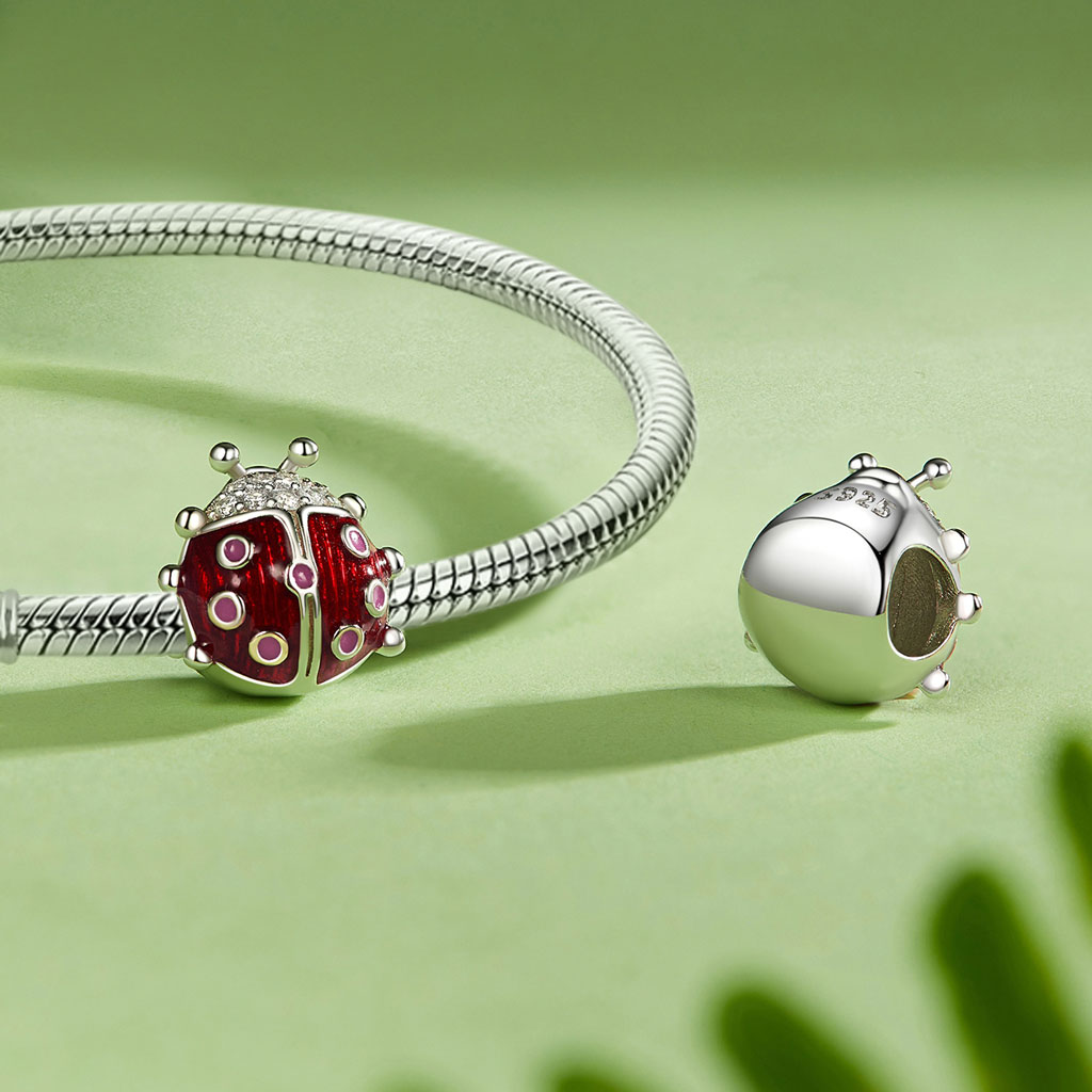 Gnoce Glow-in-the-Dark Seven-spot Ladybug Charm_3