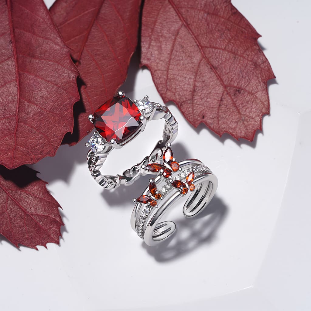 Gnoce Curly Grass Pattern Square-cut Red Birthstone Ring_4