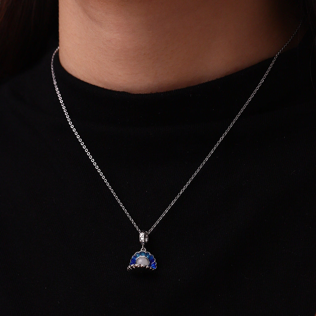 Gnoce Shinning Shell Glow-in-the-Dark Pendant Dangle Charm_5