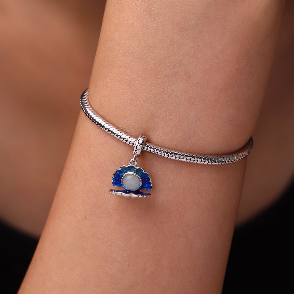 Gnoce Shinning Shell Glow-in-the-Dark Pendant Dangle Charm_6