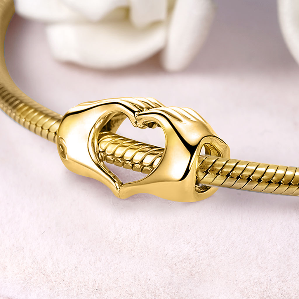 Gnoce Forever in Our Hearts Finger Charm_3
