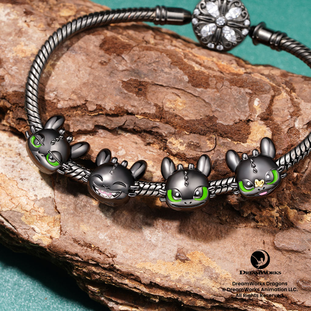 Gnoce Laughing Toothless Stopper Charm_3