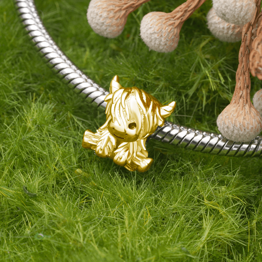 Gnoce Scottish Highland Cow Charm_3