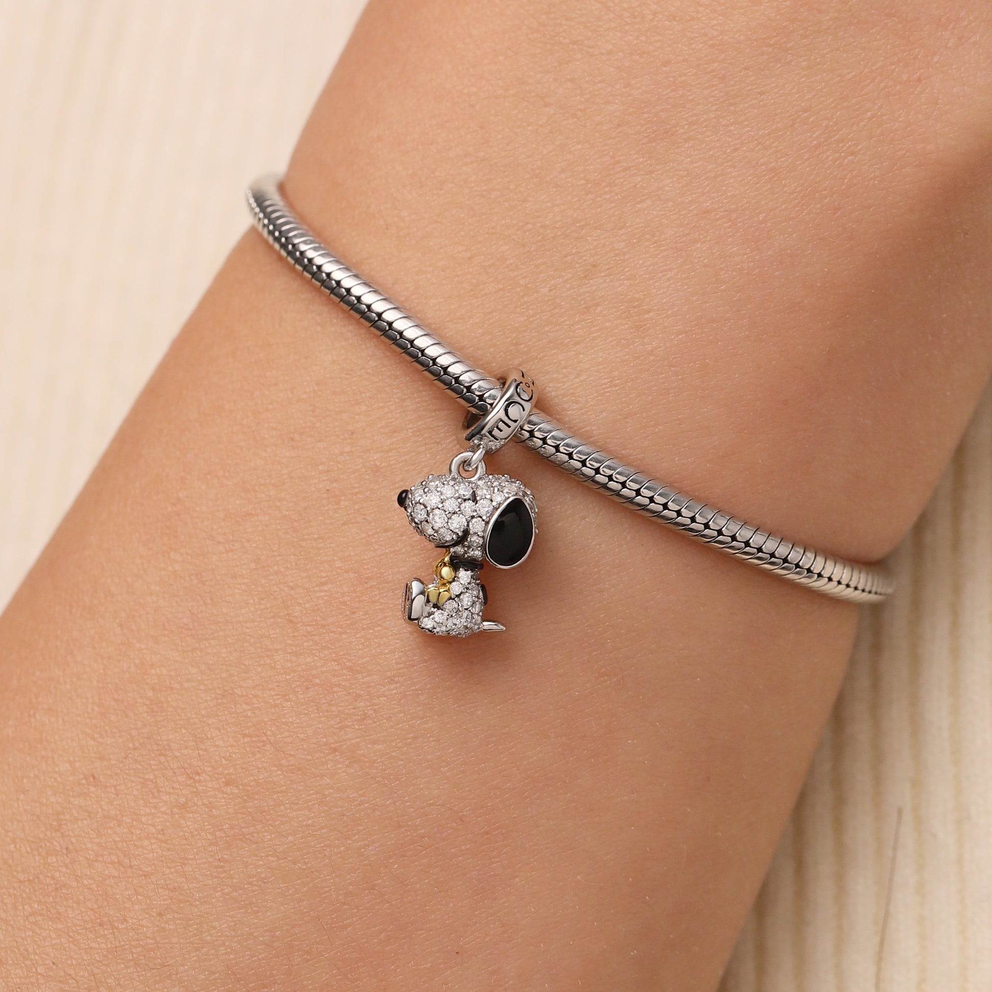 Gnoce Peanuts Snoopy Hugging Woodstock Diamond Pendant Dangle Charm_8