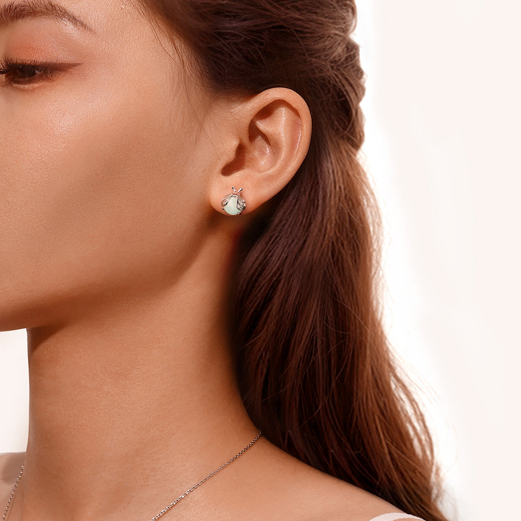 Gnoce Glow-in-the-Dark Sparkling Firefly Stud Earrings_4