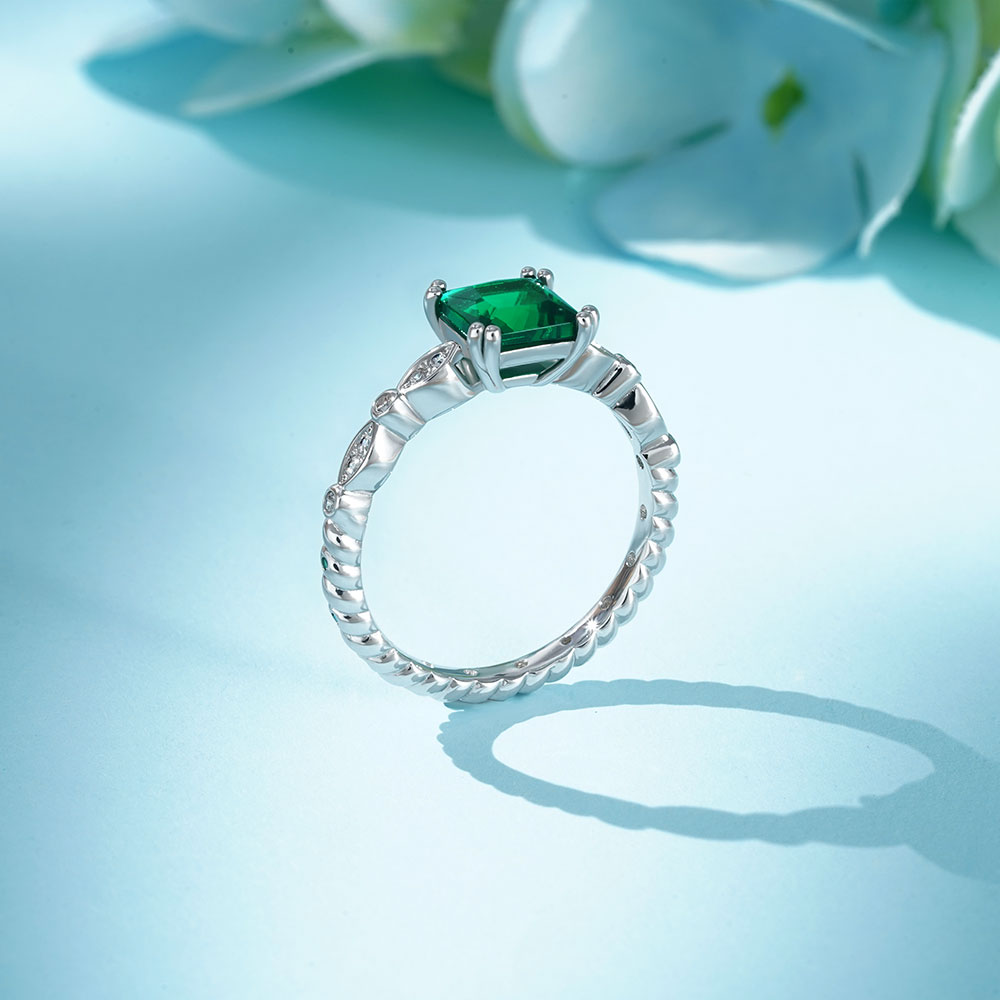 Gnoce Princess Cut Emerald Ring Platinum-plated Silver Blend_5