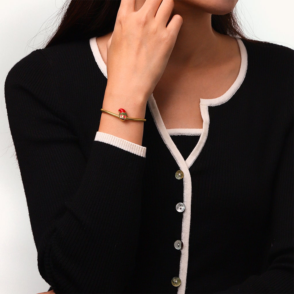 Gnoce Pumpkin Smiling Face with Heart-Eyes Charm_4