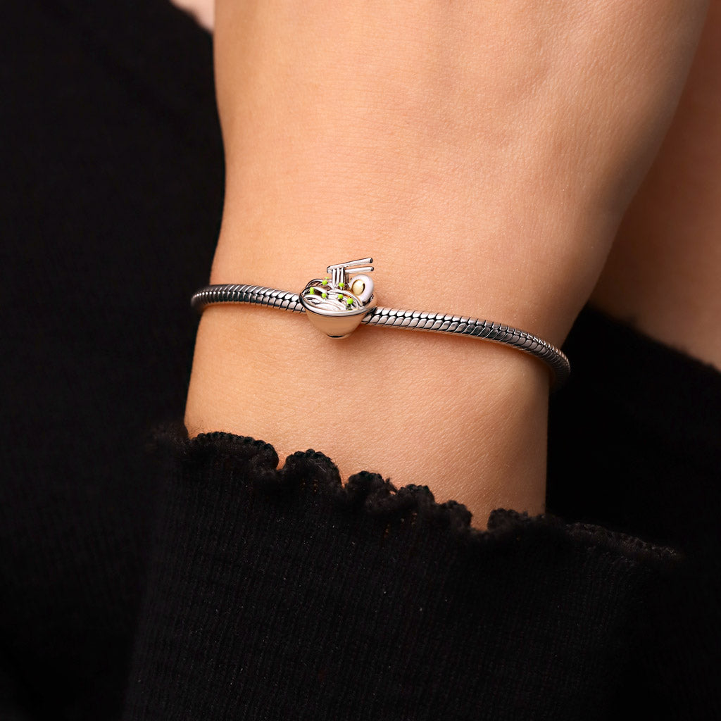 Gnoce Japanese Tonkotsu Ramen with Soft-Boiled Egg Charm_5