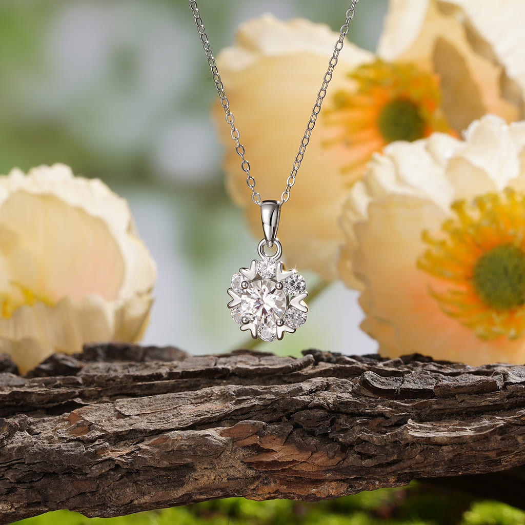Gnoce Moissanite Snowflake Necklace Platinum-plated Silver Blend_4