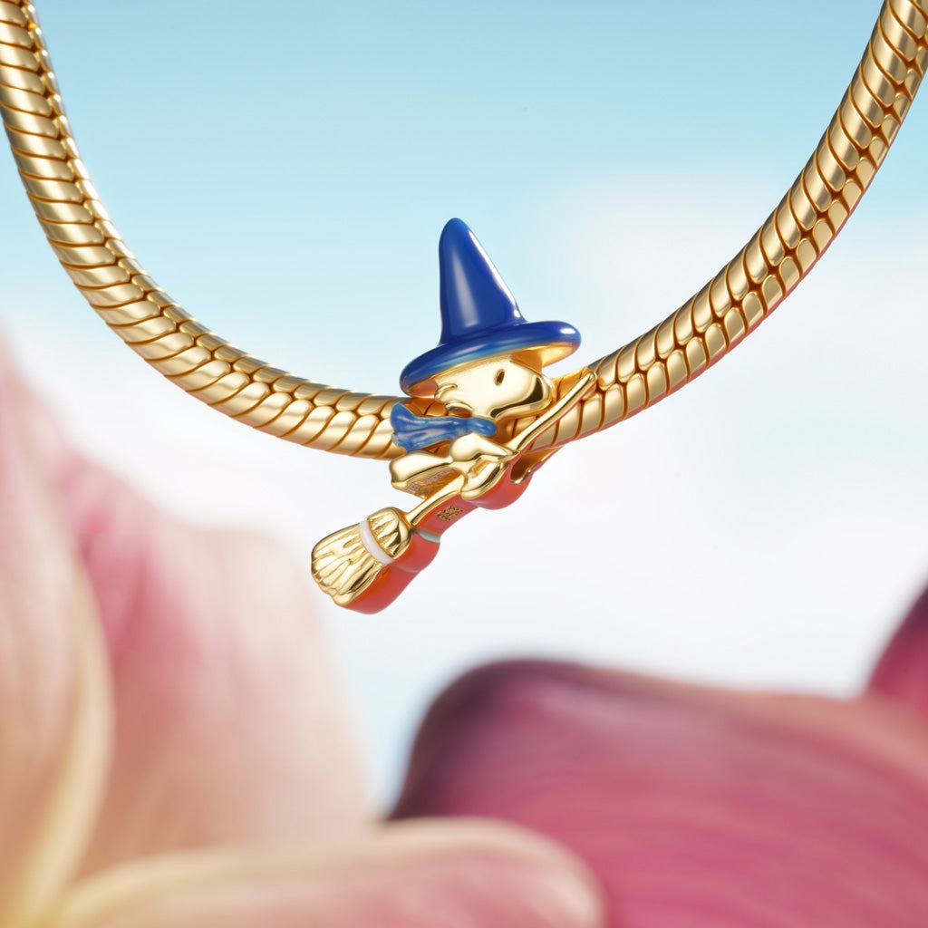 Gnoce Peanuts Woodstock Flying on Broom Glow-in-the-Dark Charm_5