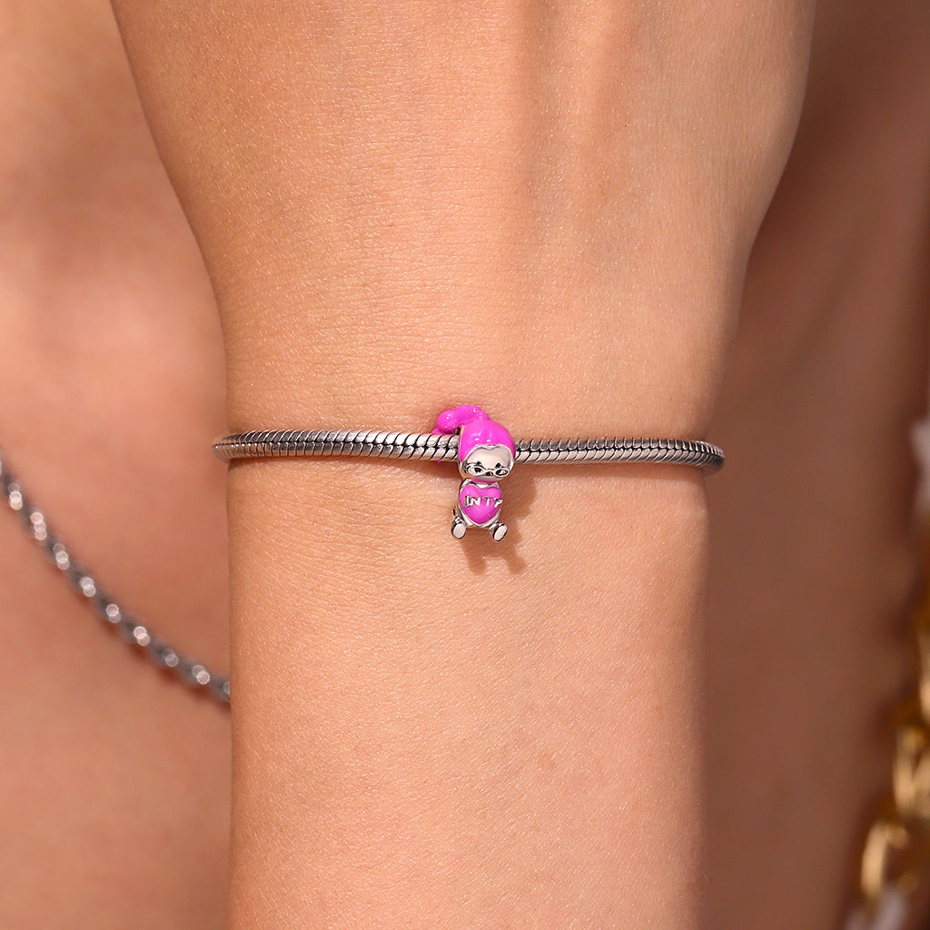 Gnoce MBTI INTP Personality Type Embraces Love Charm_6