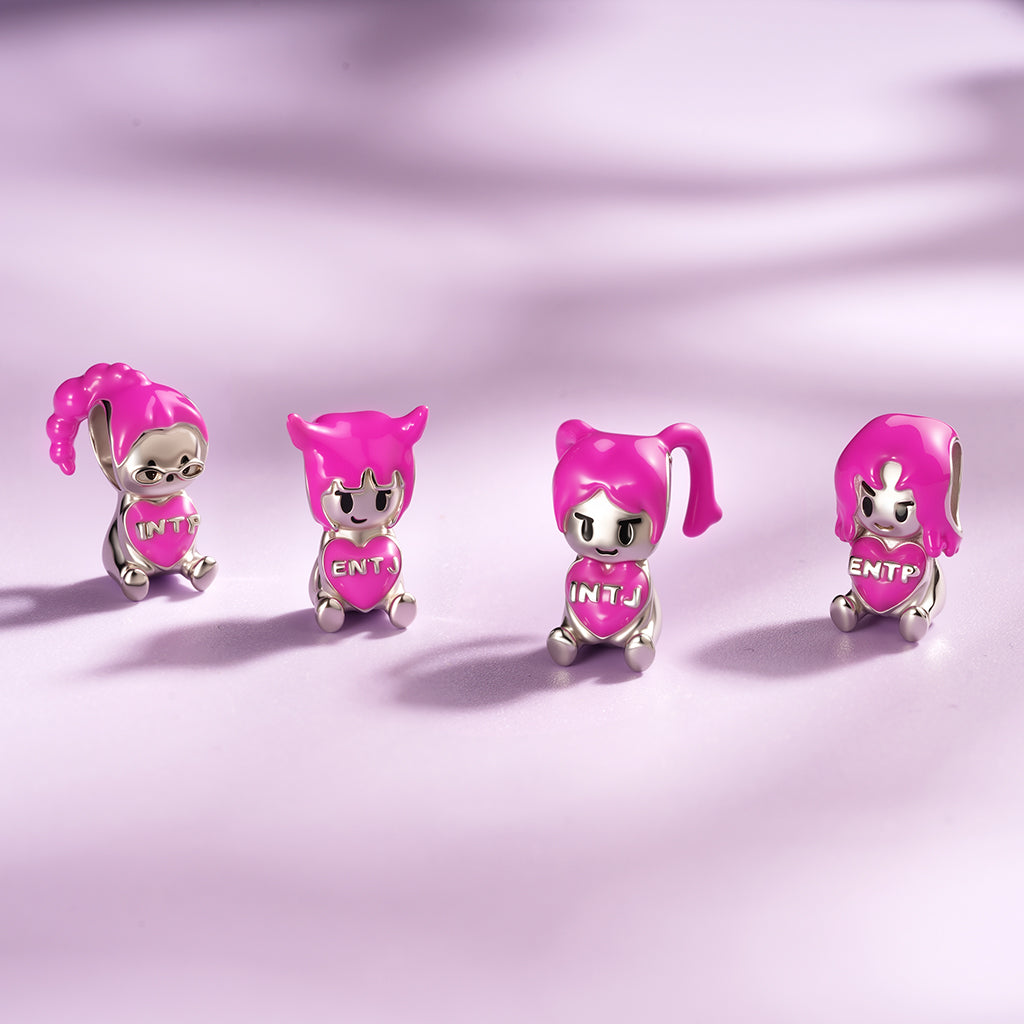 Gnoce MBTI INTP Personality Type Embraces Love Charm_4